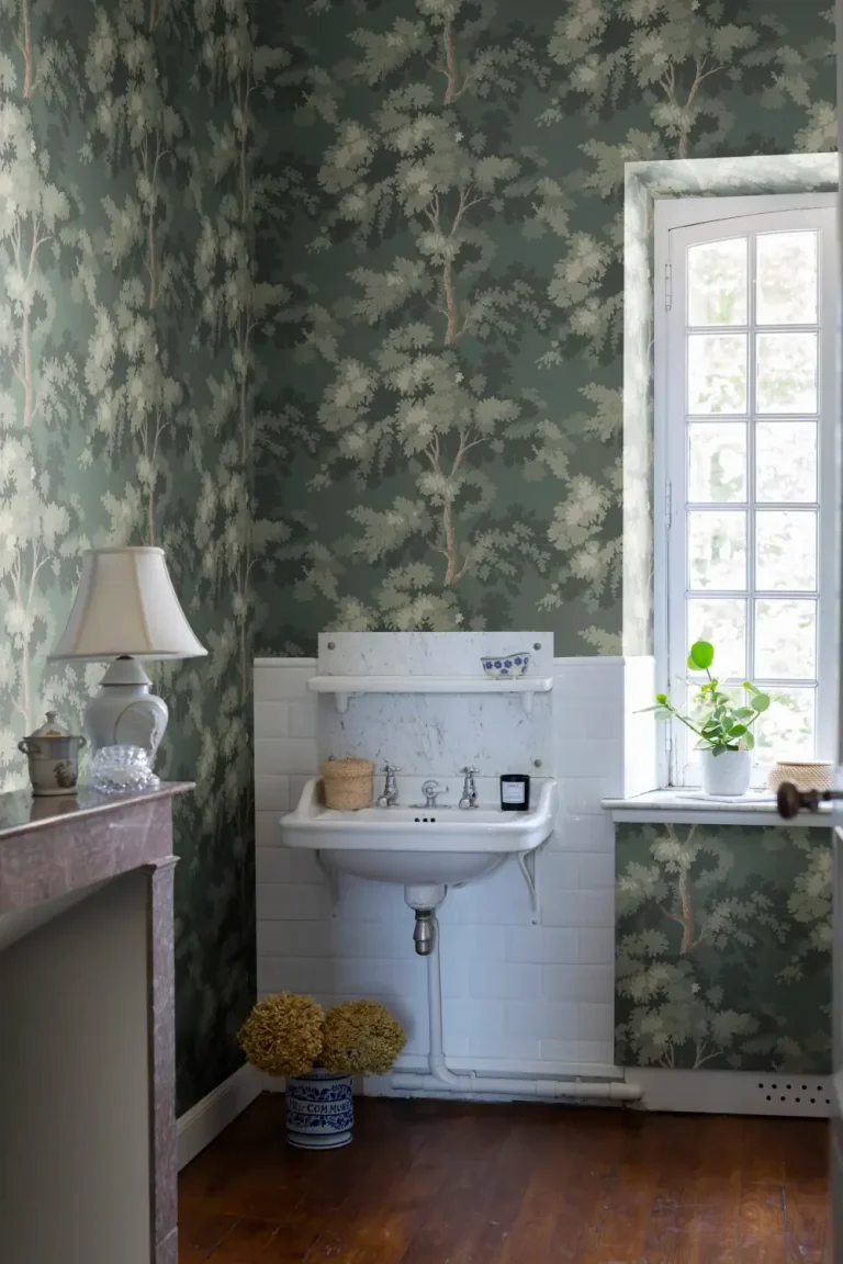 Raphael Moss Green — Image 2