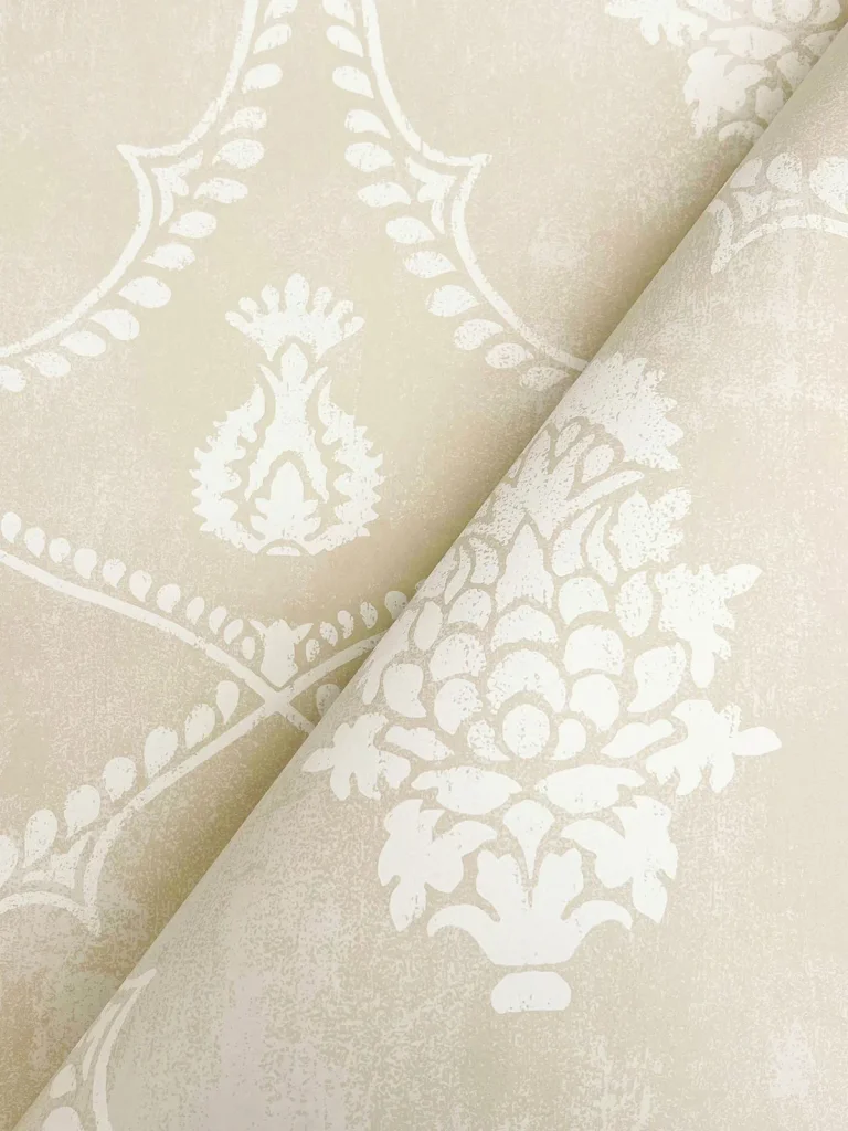 Ronald Redding Royal Damask Wallpaper - Beige — Ảnh 5