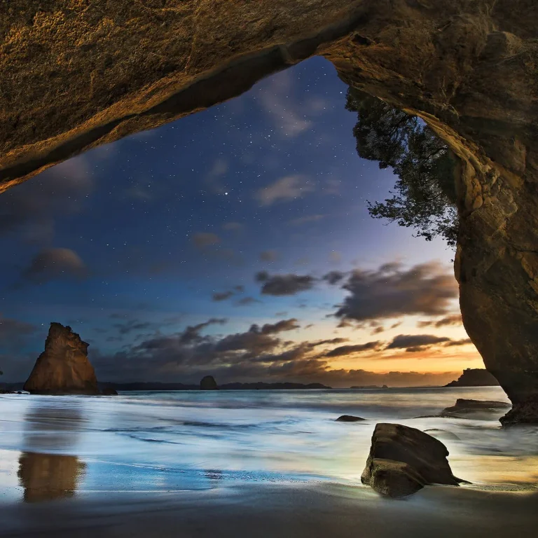 Cathedral Cove in New Zealand - Wall Mural 5051 - 8 Panel - 384cm x 260cm — Ảnh 2