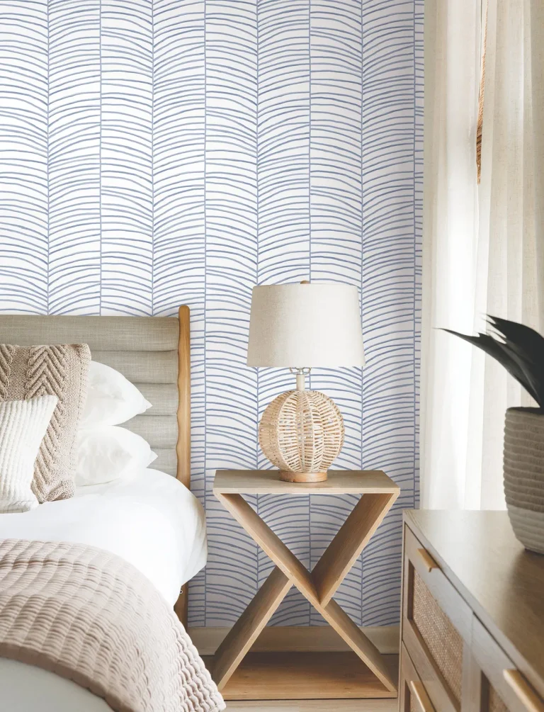 Cascade Palm Chevron Wallpaper - Sea — Image 5