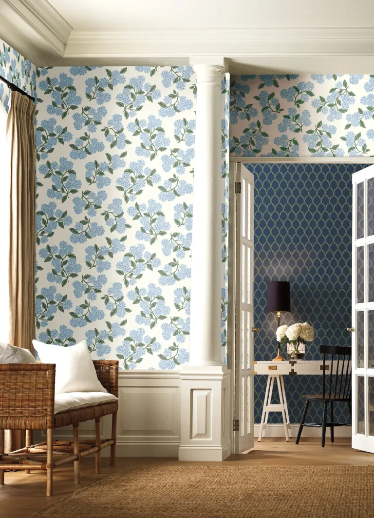 Rifle Paper Co. Hydrangea Wallpaper - Blue & White — Ảnh 3