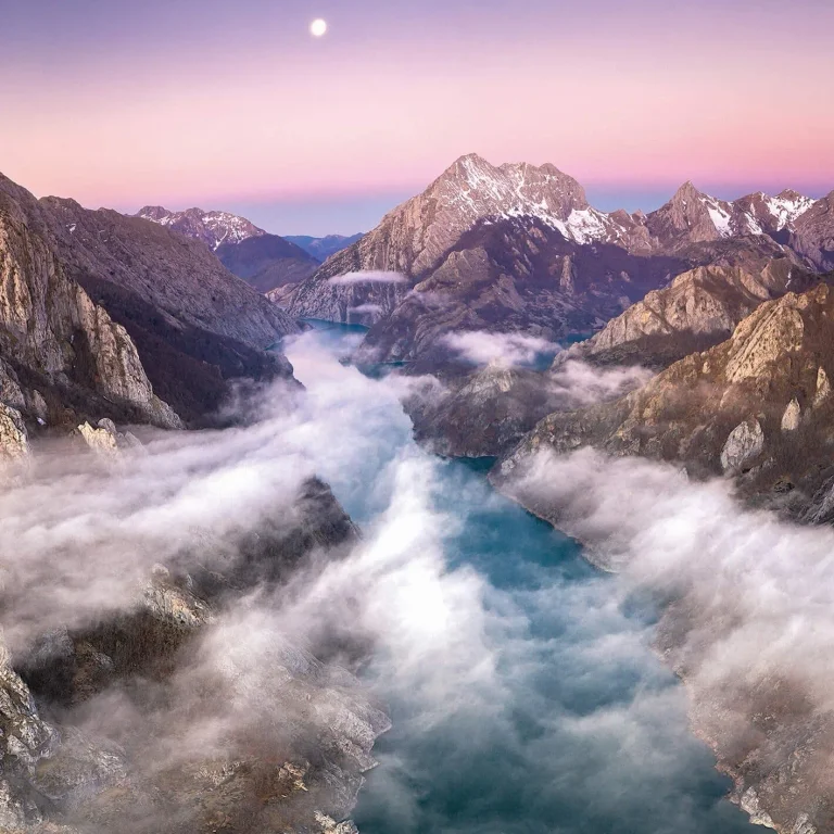 Over the Mountains - Wall Mural 5449 - 4 Panel - 192cm x 260cm — Ảnh 5