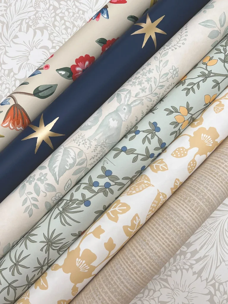 Erin & Ben Modern Acanthus Peel and Stick Wallpaper - Wicker — Ảnh 8