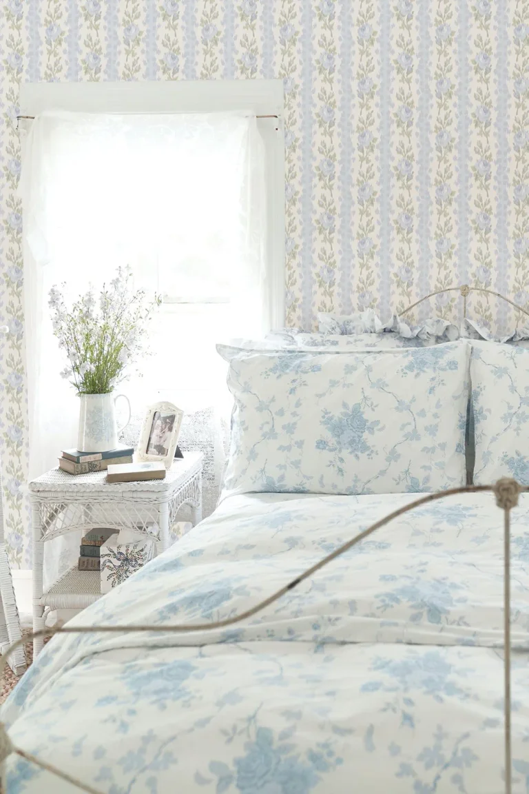 LoveShackFancy Blooming Heirloom Rose Stripe Wallpaper - Light Blue — Ảnh 5