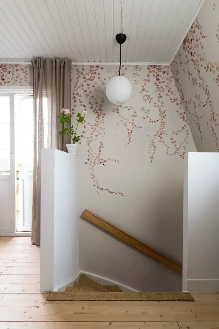 Aralia, Burgundy — Image 2