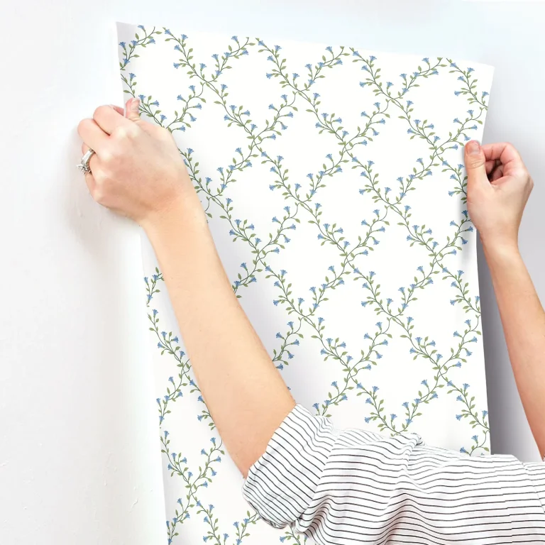 Rifle Paper Co. Bellflower Wallpaper - White — Ảnh 2