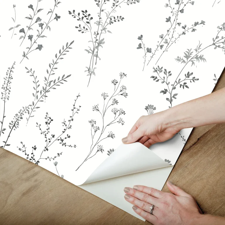 Wildflower Sprigs Peel and Stick Wallpaper - Black & White — Ảnh 2