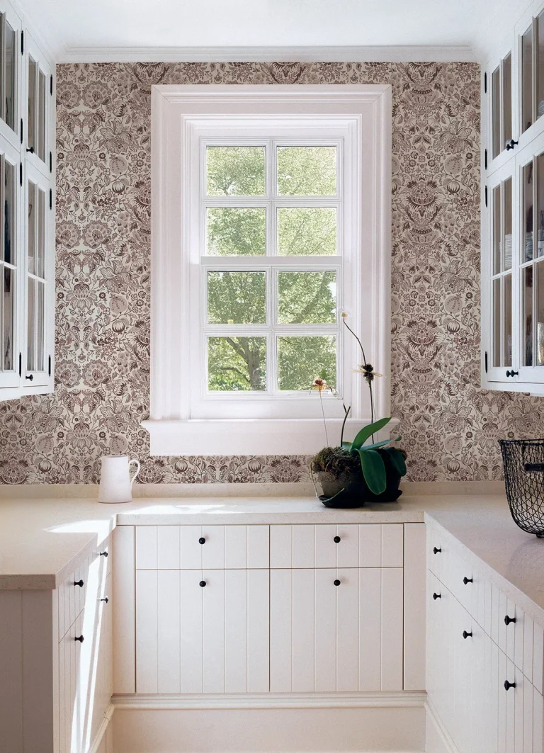 Blanche Floral Damask Wallpaper - Plum — Ảnh 2