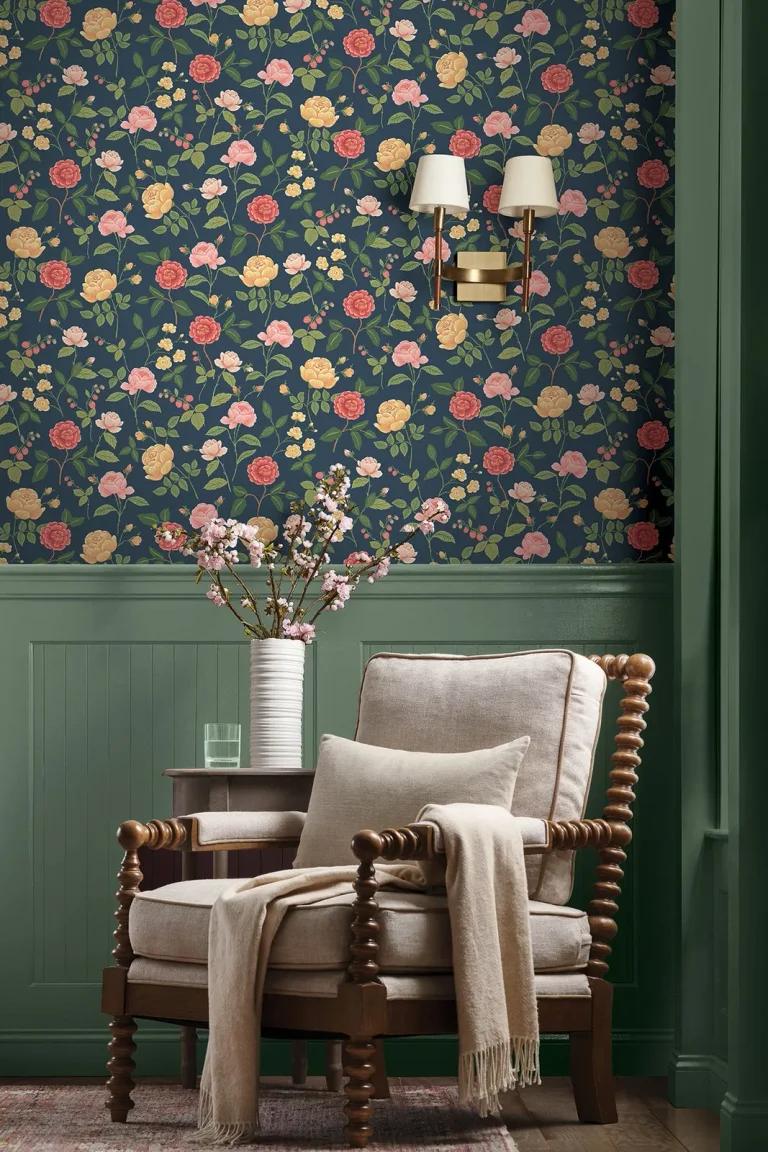 Rifle Paper Co. Roses Wallpaper - Navy
