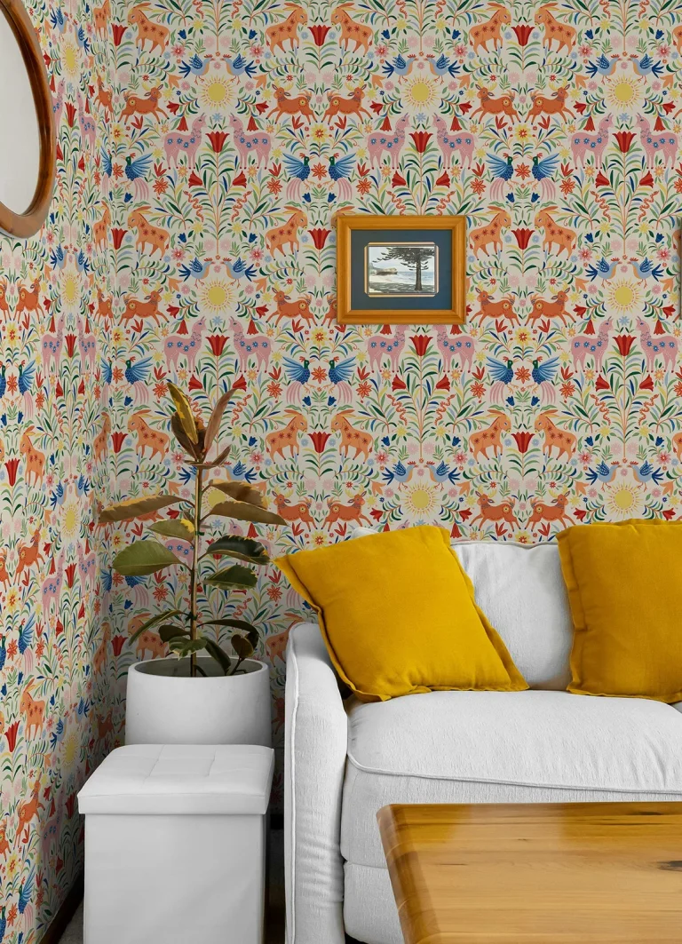 Whimsical Creatures Peel and Stick Wallpaper - Cream — Ảnh 3