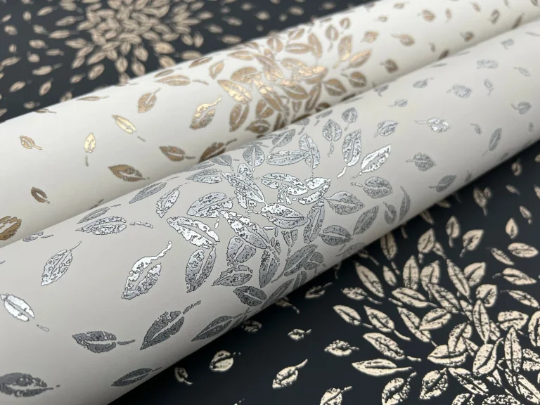 Petite Leaves Wallpaper - Beige/Silver — Ảnh 2