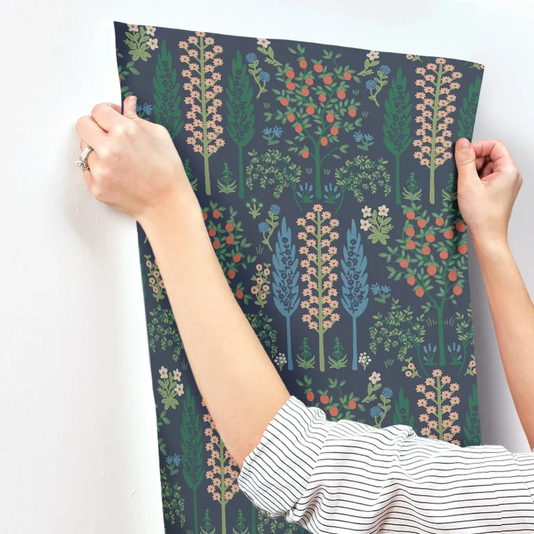 Rifle Paper Co. Fenna Wallpaper - Navy Multi — Ảnh 4