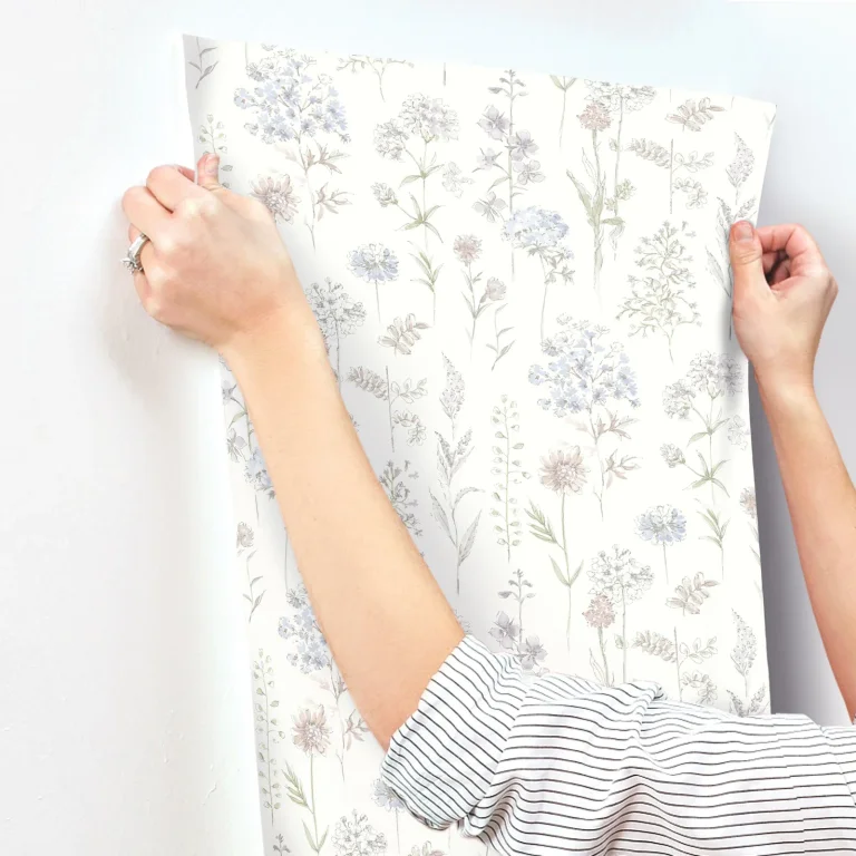 Chesapeake Bergamot Wildflower Wallpaper - Lavender — Image 4