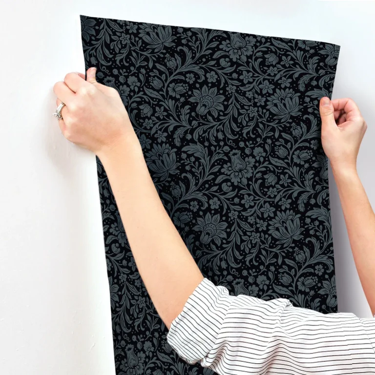Chris Loves Julia Hague Floral Trail Wallpaper - Dark Blue — Ảnh 3