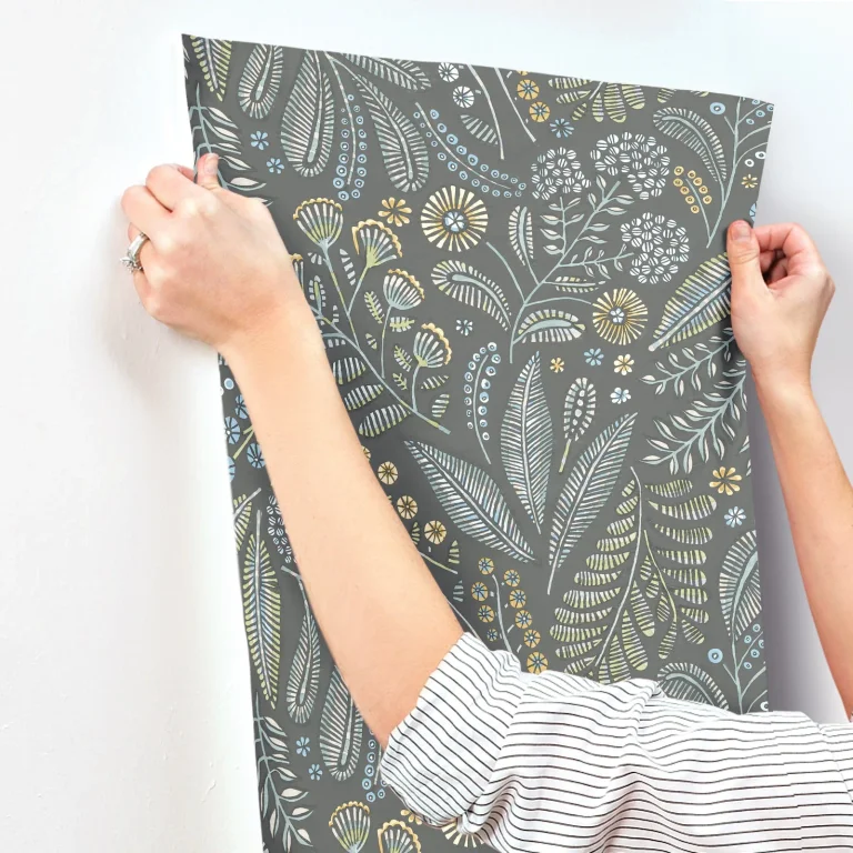 Briar Floral Wallpaper - Grey