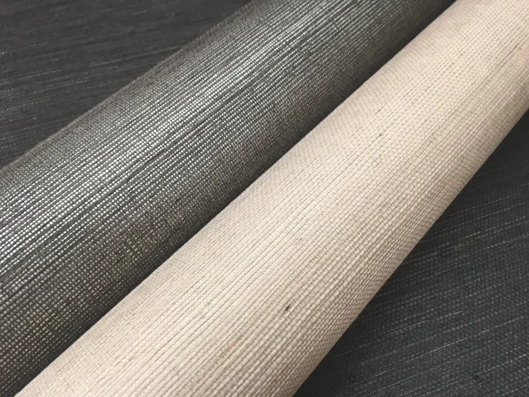 Sisal Grasscloth Wallpaper - Gray/Silver — Image 4