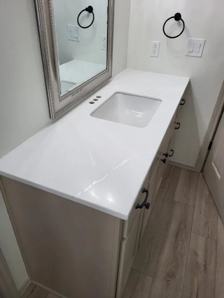 V008 OPAL WHITE — Image 4