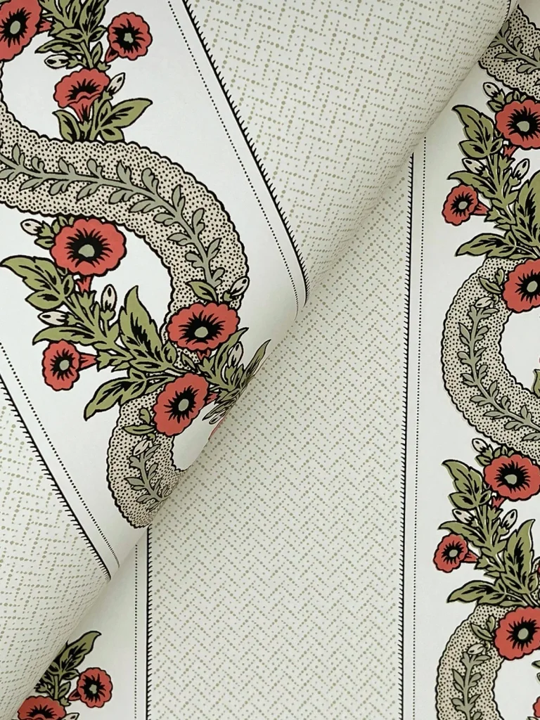 Ronald Redding Abbey's Garland Wallpaper - Red & Green — Ảnh 4