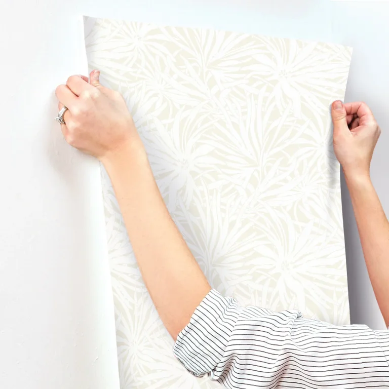 Floral Canopy Wallpaper - Cream