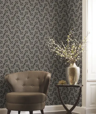Ronald Redding Dynastic Lattice Wallpaper - Black/Glint