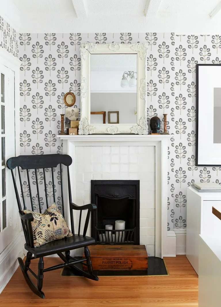 Chesapeake Plum Tree Botanical Wallpaper - Black — Ảnh 2