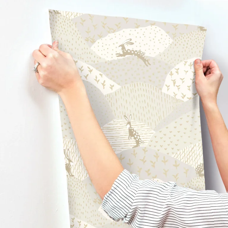 Peter Rabbit Fields Wallpaper - Light Grey — Ảnh 4