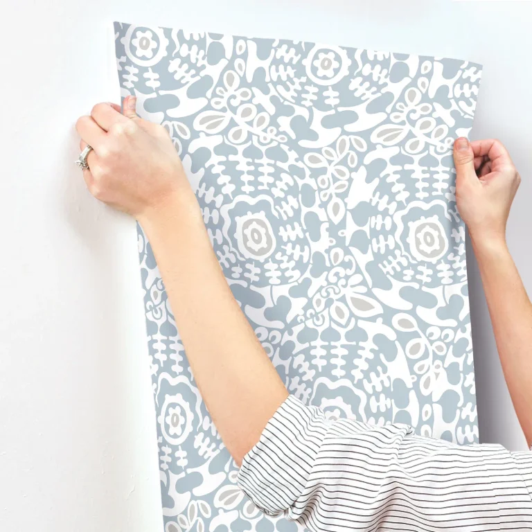 Divine Abstract Medallion Wallpaper - Light Blue — Ảnh 2