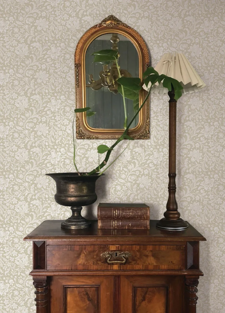 Chris Loves Julia Hague Floral Trail Wallpaper - Beige — Ảnh 5