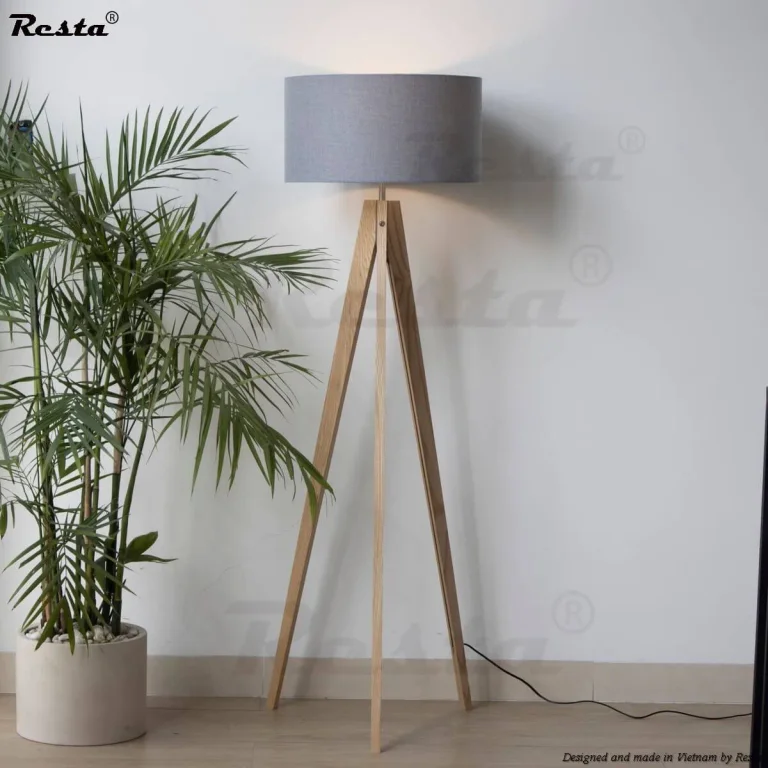 Tripod Resta 06 floor lamp - Red — Image 4