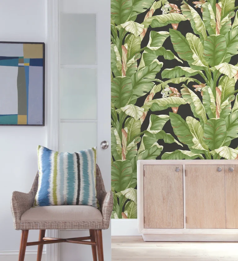 Banana Leaf Peel and Stick Wallpaper - Black/Green — Ảnh 4