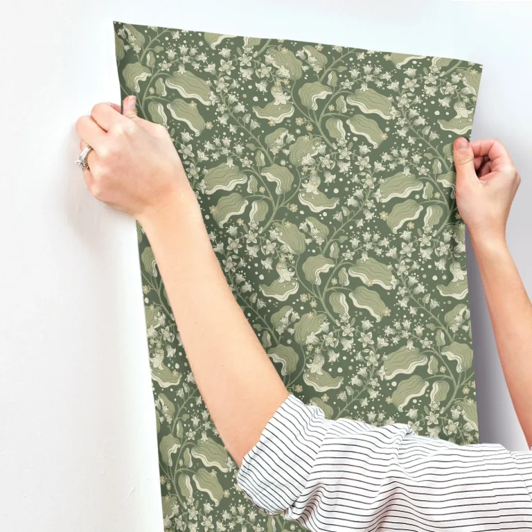 Syren Dainty Floral Wallpaper - Evergreen — Image 2