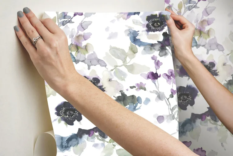 Garden Anemone Peel and Stick Wallpaper - Lilac/Green — Image 6