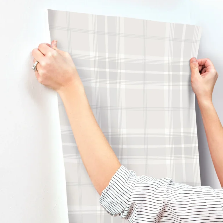Emma Plaid Wallpaper - Dove — Ảnh 2