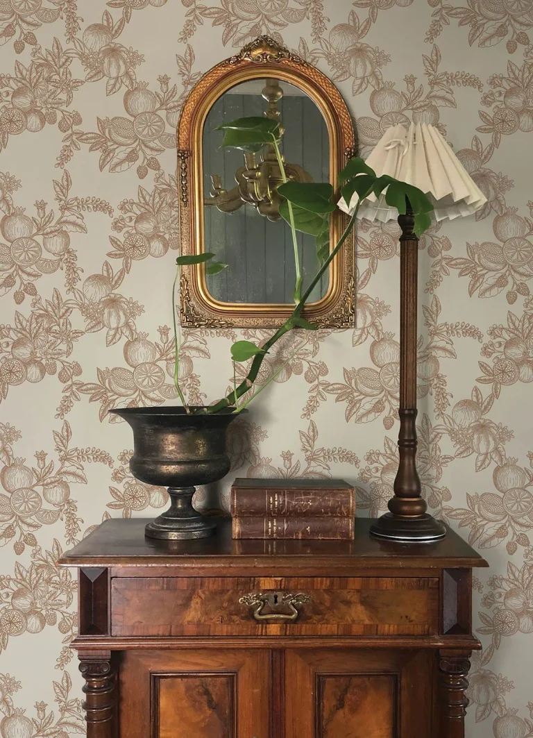 Chris Loves Julia Gerty Fruit Toile Wallpaper - Copper — Ảnh 3