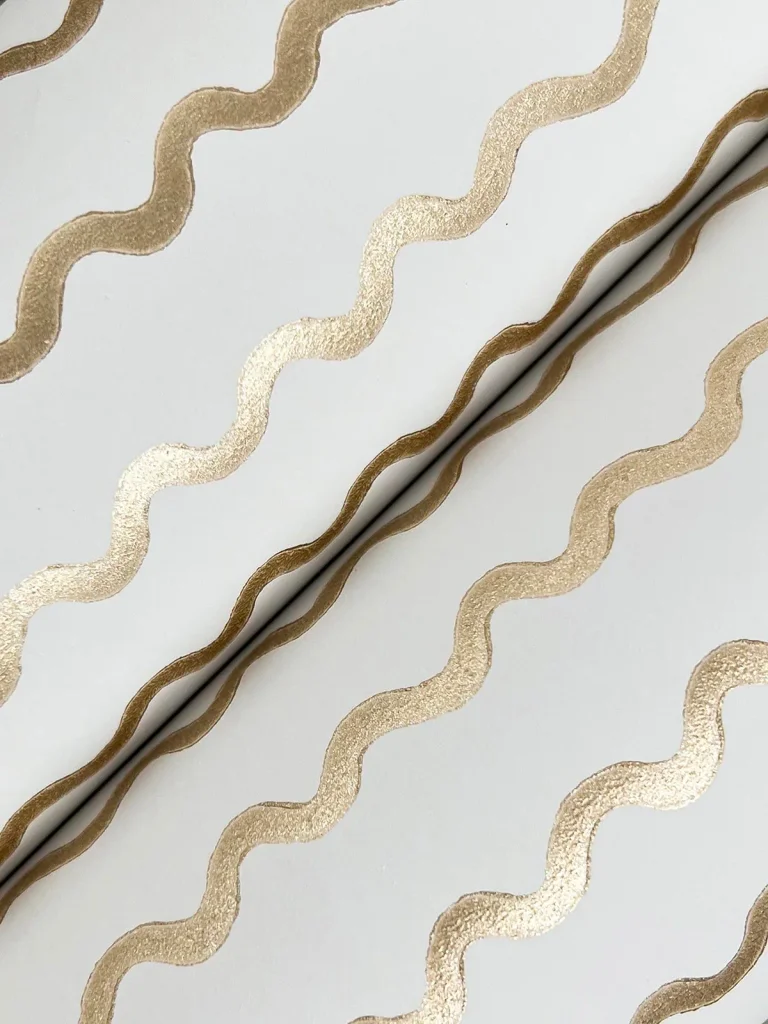 Rifle Paper Co. Rickrack Wallpaper - Gold — Ảnh 7