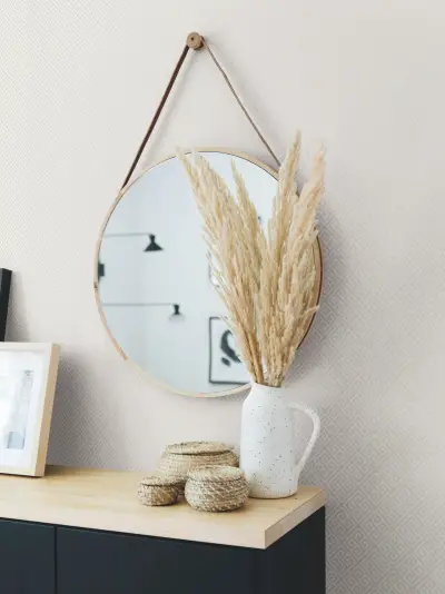 Grecian Geometric Wallpaper - Pearl/White