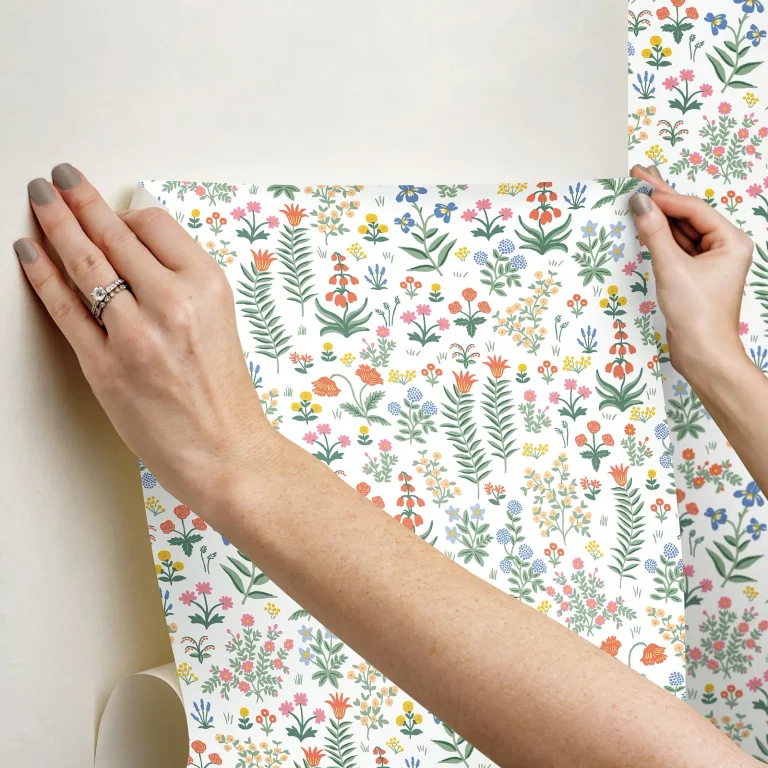 Rifle Paper Co. Menagerie Garden Peel and Stick Wallpaper - Rose Multi — Ảnh 5