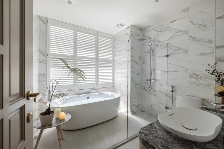 Cửa chớp lật / Cửa lá sách Norman - Woodlore® Composite Shutters — Image 4
