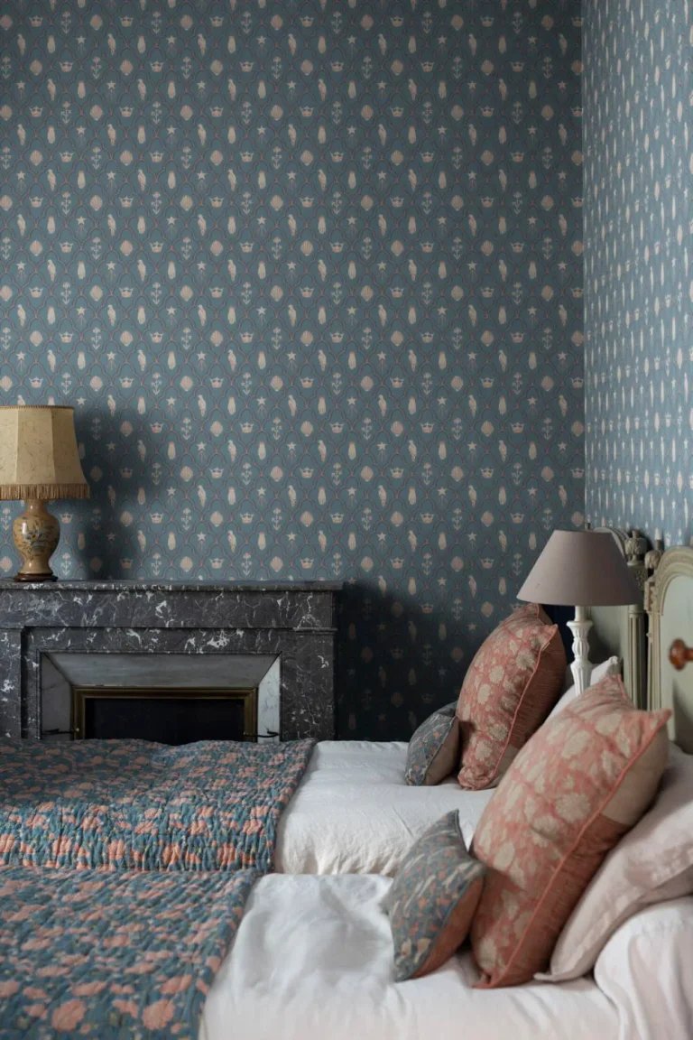 Turtledove Barn Indigo Blue — Ảnh 2