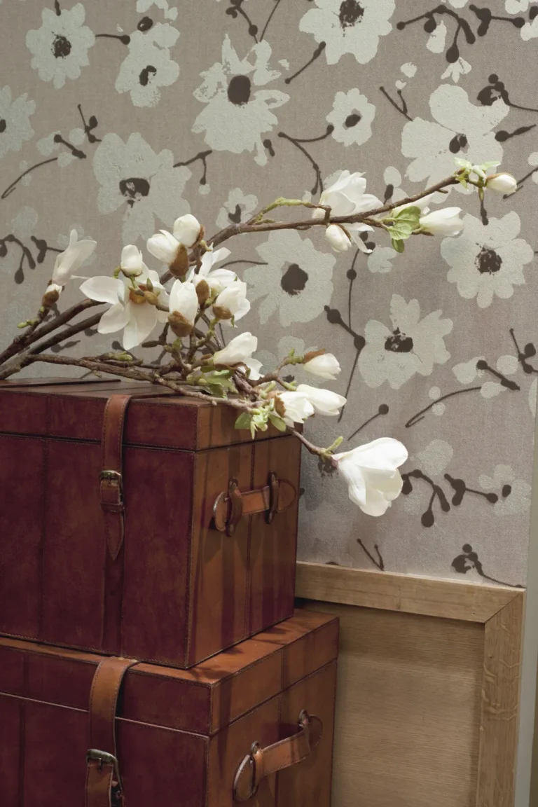 Metal Velvet Flower And Lin Coco — Image 3