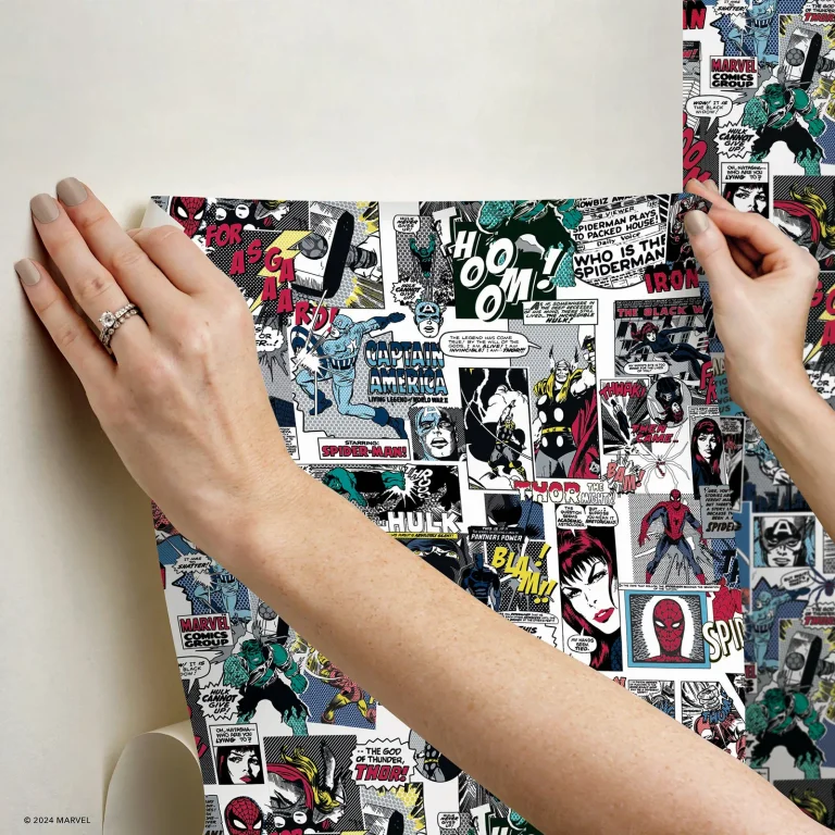 Marvel Comics Marvel Classic Comics Peel and Stick Wallpaper - Red