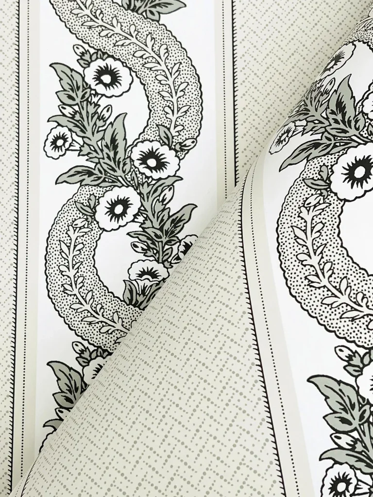 Ronald Redding Abbey's Garland Wallpaper - Black & White — Ảnh 3