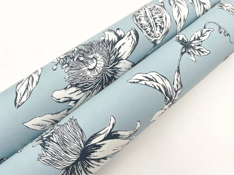 Passion Flower Toile Wallpaper - Sky — Ảnh 3