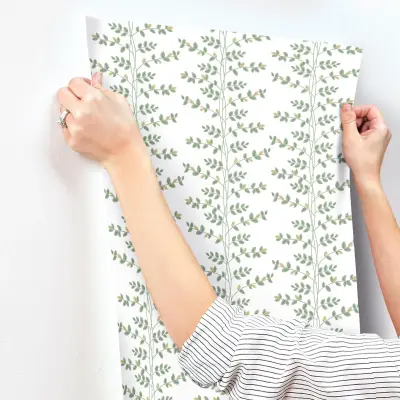 Rifle Paper Co. Climbing Vine Wallpaper - White & Gold