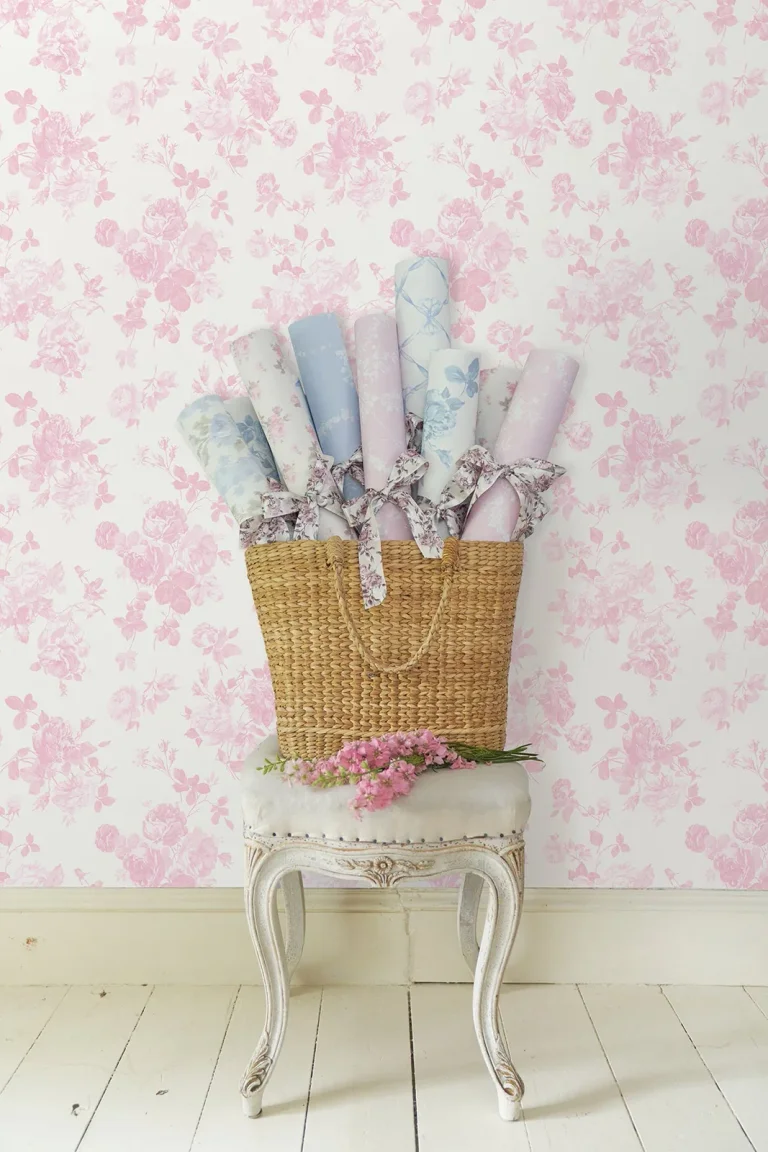 LoveShackFancy Everblooming Rosettes Cabbage Rose Bouquets Wallpaper - Pink — Ảnh 4