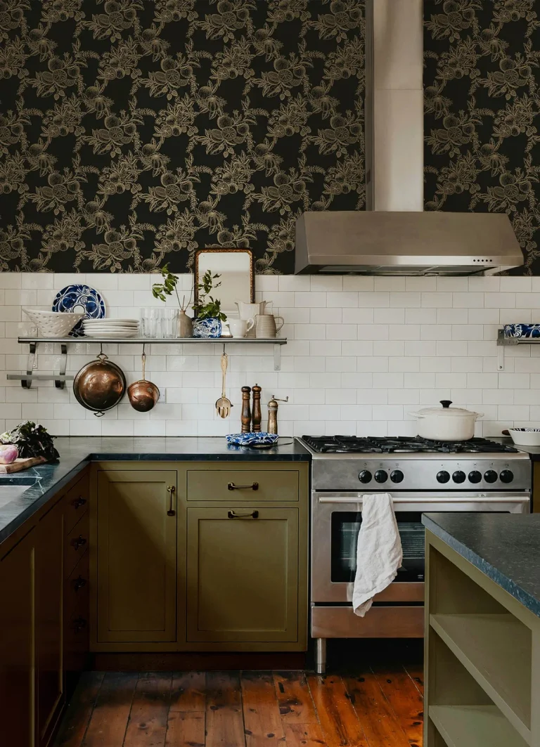 Chris Loves Julia Gerty Fruit Toile Wallpaper - Gold — Image 5