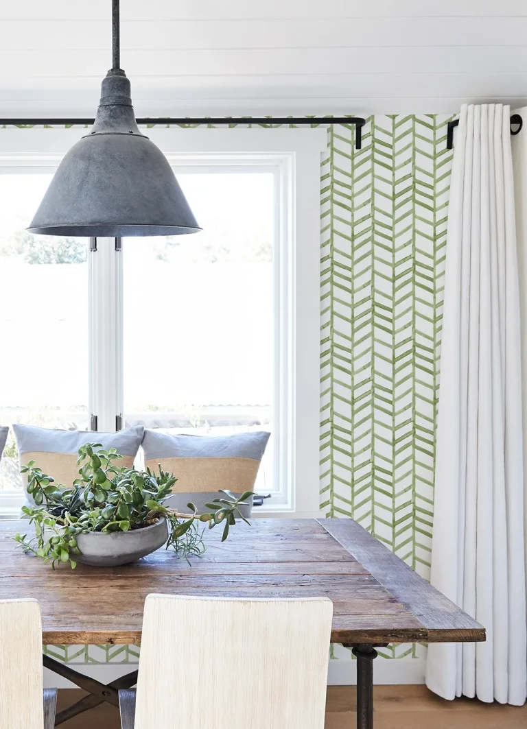 Chesapeake Fletching Geometric Wallpaper - Green — Image 3