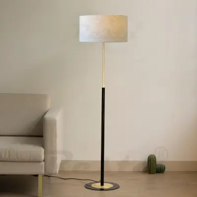 Đèn cây Resta 01 - Màu đen