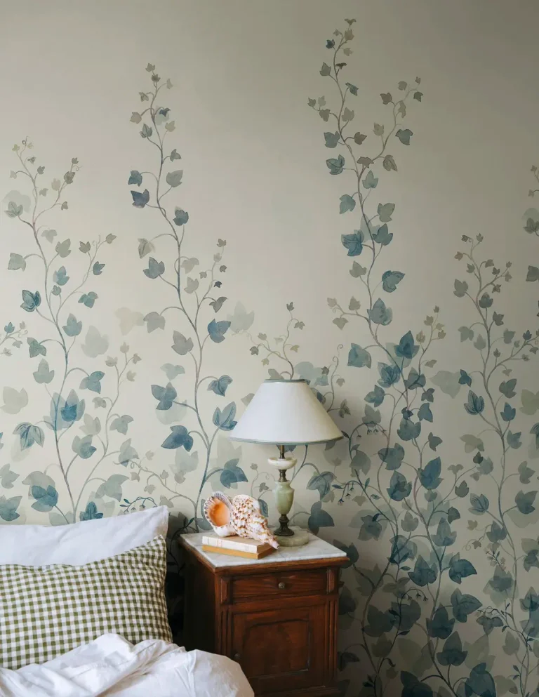 Ivy, Blue — Image 2