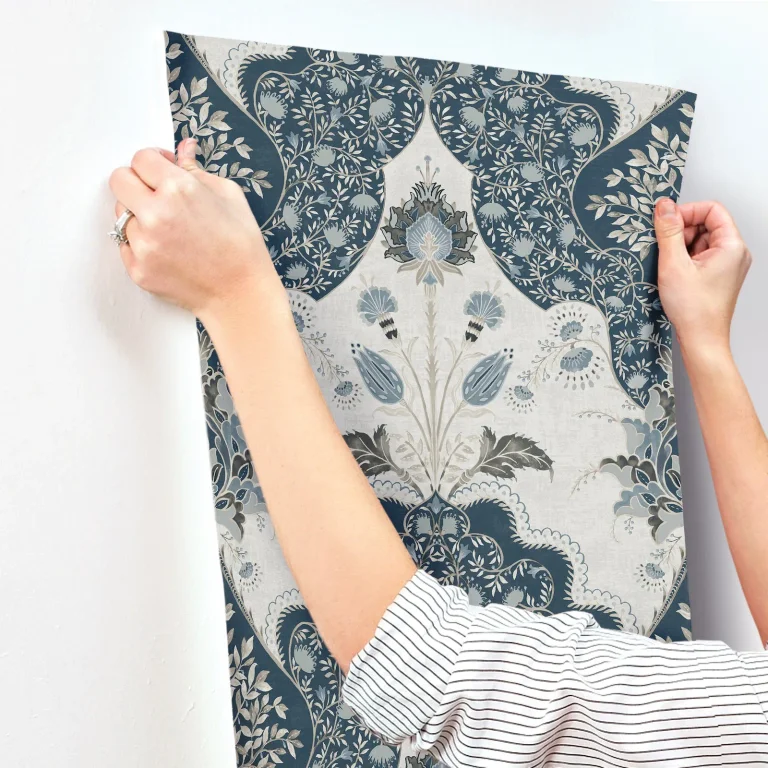 Auden Floral Grandeur Wallpaper - Dark Blue — Ảnh 2